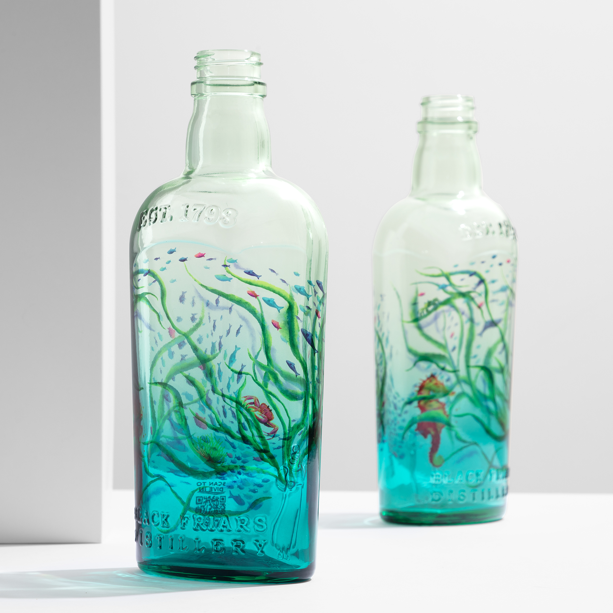 Plymouth Gin Ocean Edition — two bottles standing with seagrass sublimation artwork